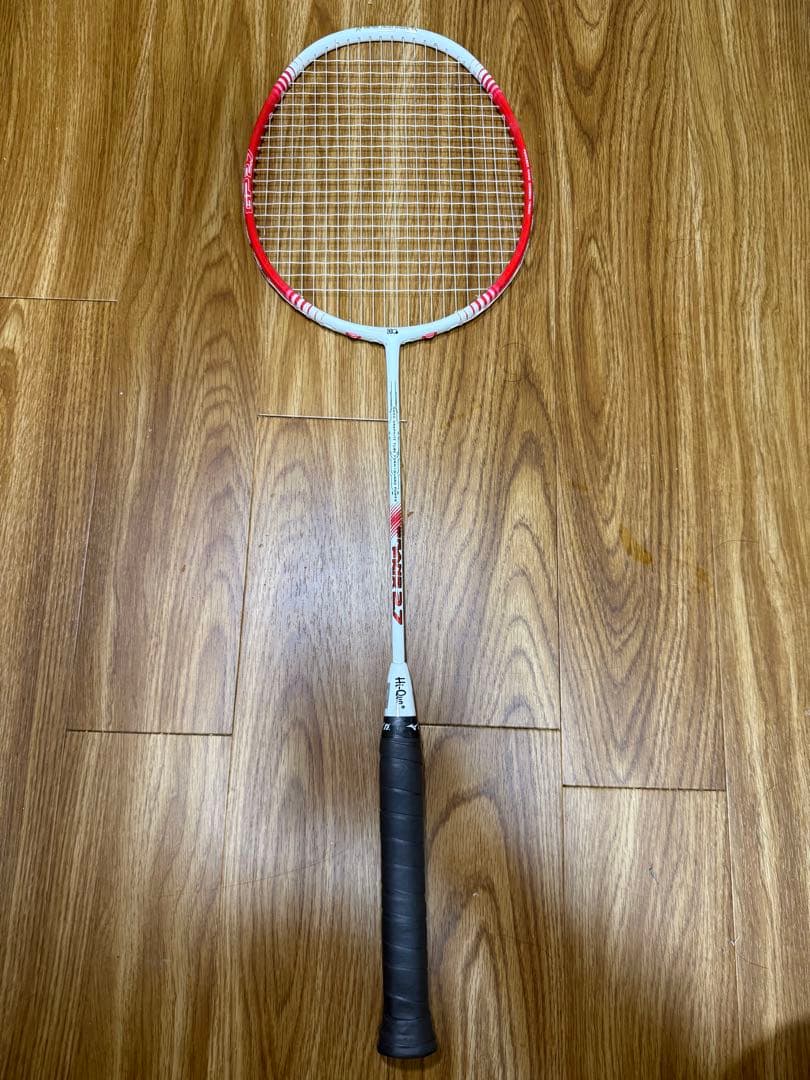 Hi-Qua Grand Prix 27 バドミントンラケット 33lbs 美品