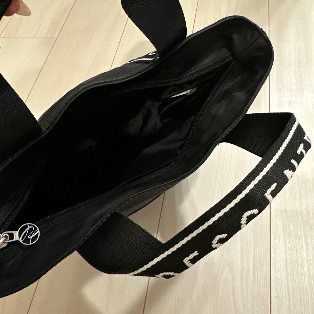 DESCENTE ブラック カートバック