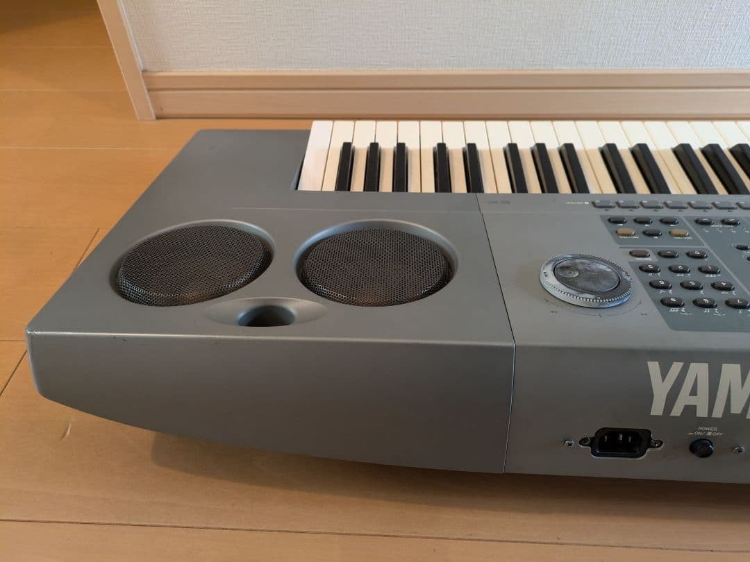 ヤマハ　シンセサイザー　EOS B2000　ジャンク品