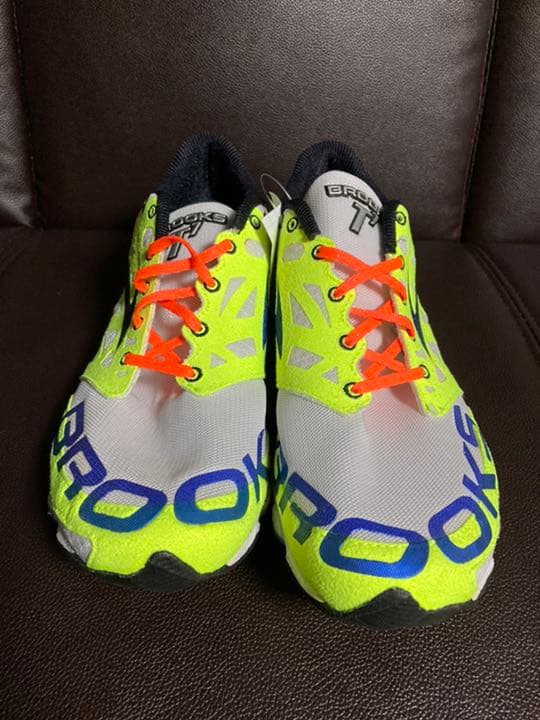 新品未使用BROOKSブルックス　T7 RACER