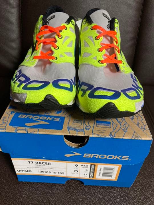 新品未使用BROOKSブルックス　T7 RACER