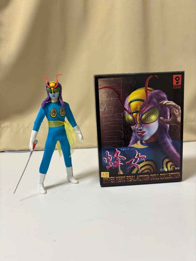 仮面ライダー オオツカ 蜂女