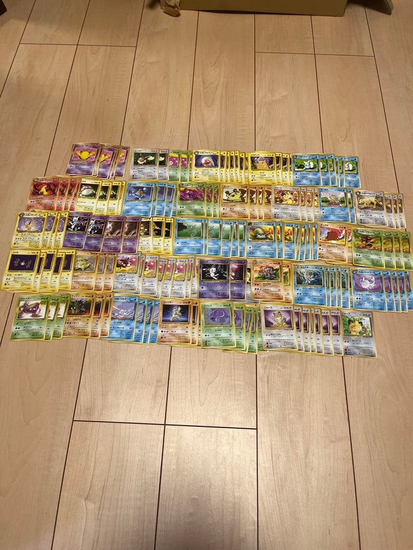 激レア　旧裏　ポケモンカード300枚以上　複数ダブりあり