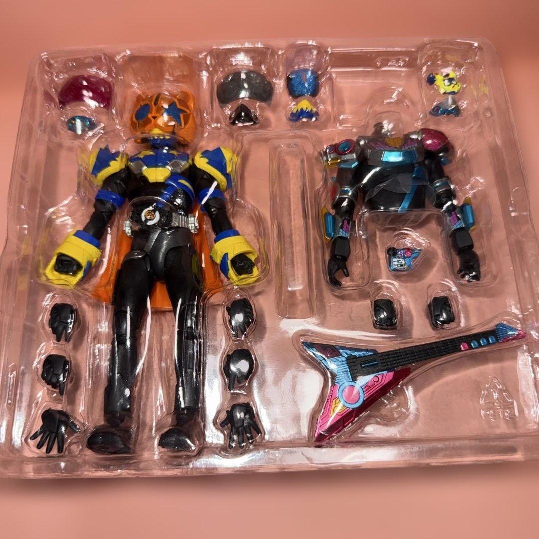 特撮 SHFiguarts KAMEN RIDER PUNKJACK