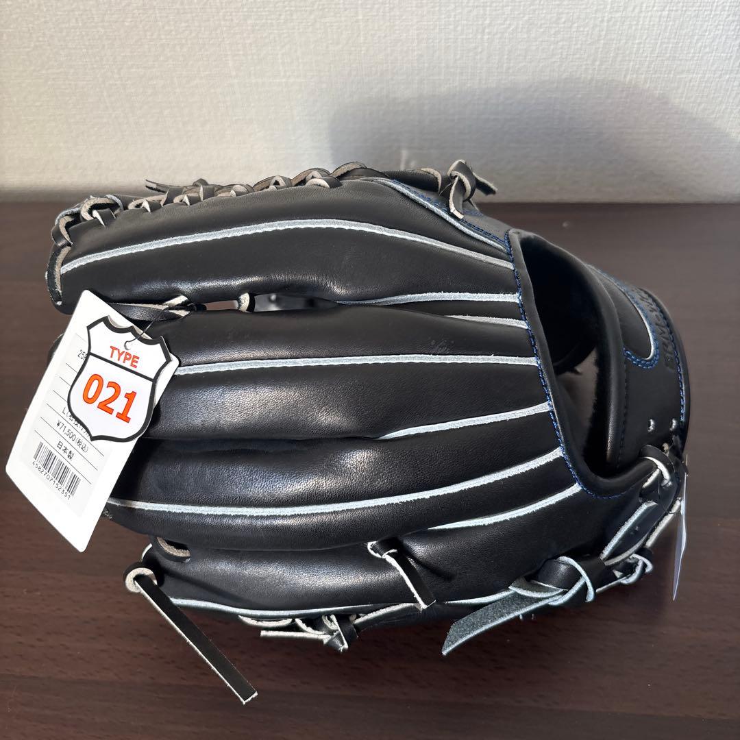 アトムズ　牧秀悟モデル　硬式用　グラブ 内野手用　定価71,500円　グローブ