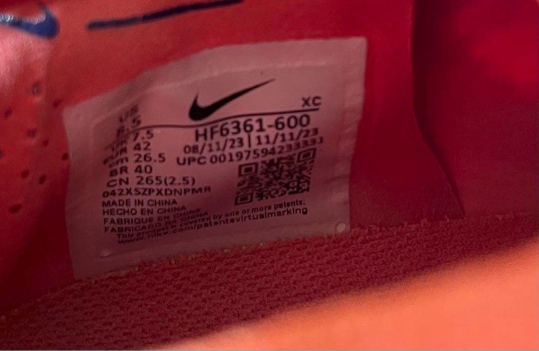 【即完売】【大幅値下げ】Nike ファントム　サッカースパイク&シューズケース