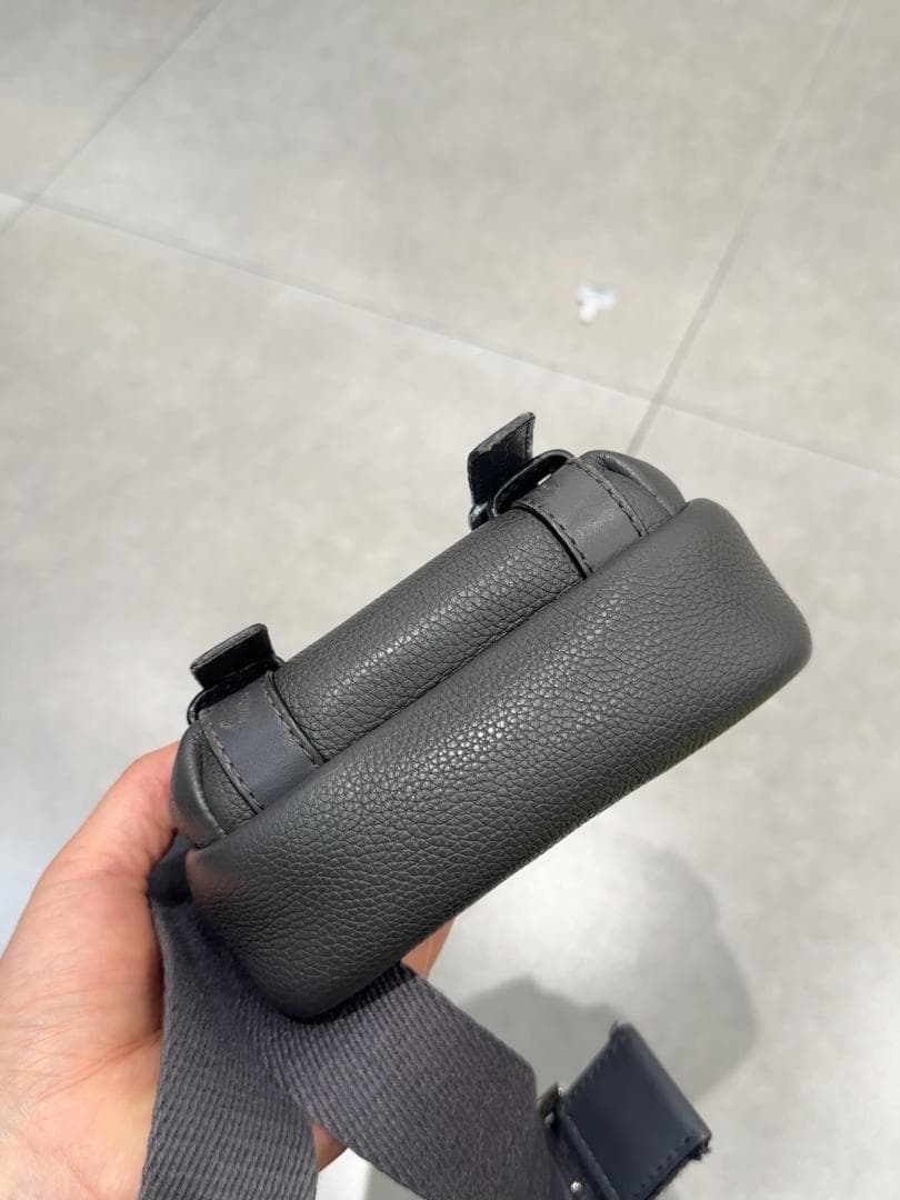 ミリタリークロスボディXS ショルダーバッグ レザー
