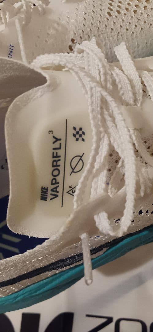 ナイキ ヴェイパーフライ 3 NIKE VaporFly 3　25.5㌢