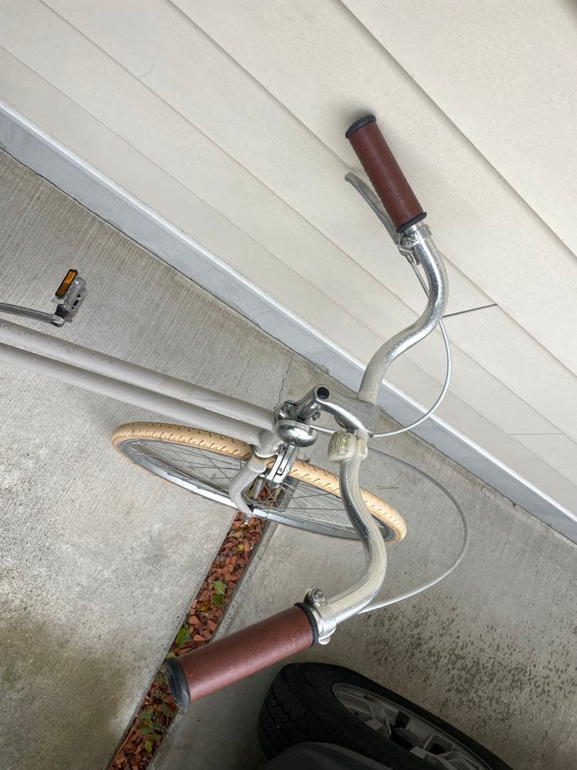tokyo bike BISOU ベージュ色　トーキョーバイク