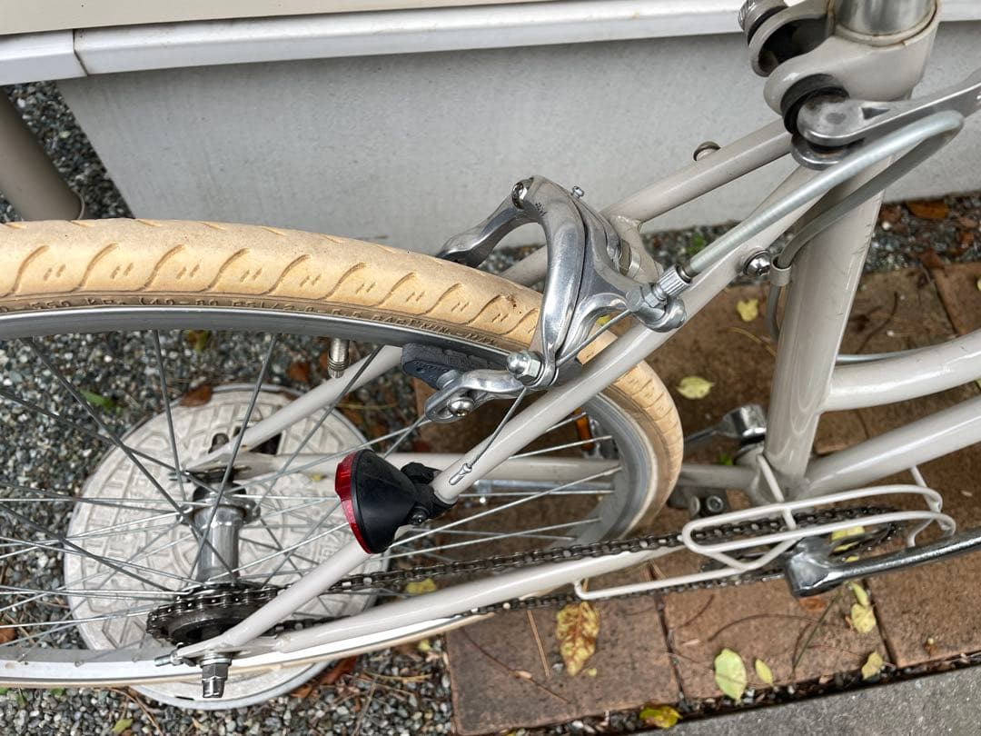 tokyo bike BISOU ベージュ色　トーキョーバイク
