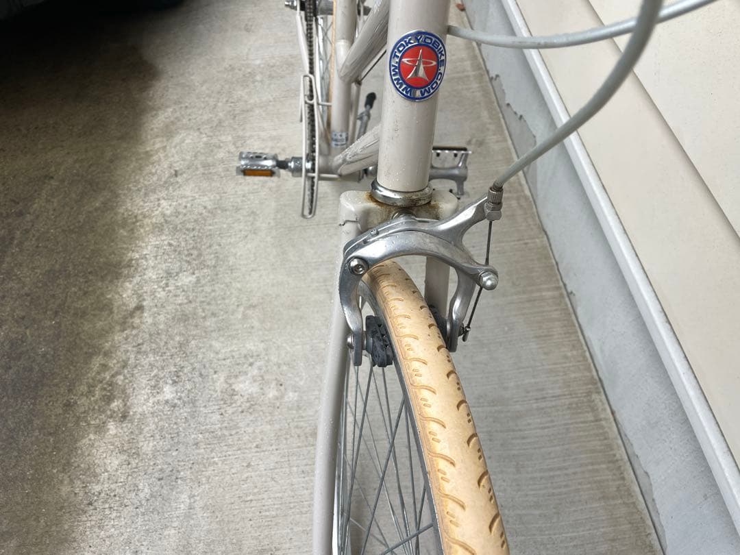 tokyo bike BISOU ベージュ色　トーキョーバイク