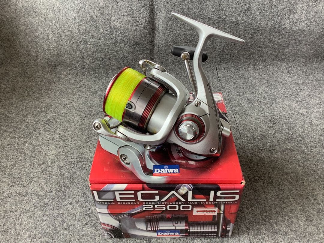 DAIWAスピニングリール　LEGALIS 2500、3000 2台セット