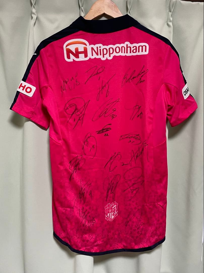セレッソ大阪　2015年全選手直筆サイン入りユニフォーム　新品未使用