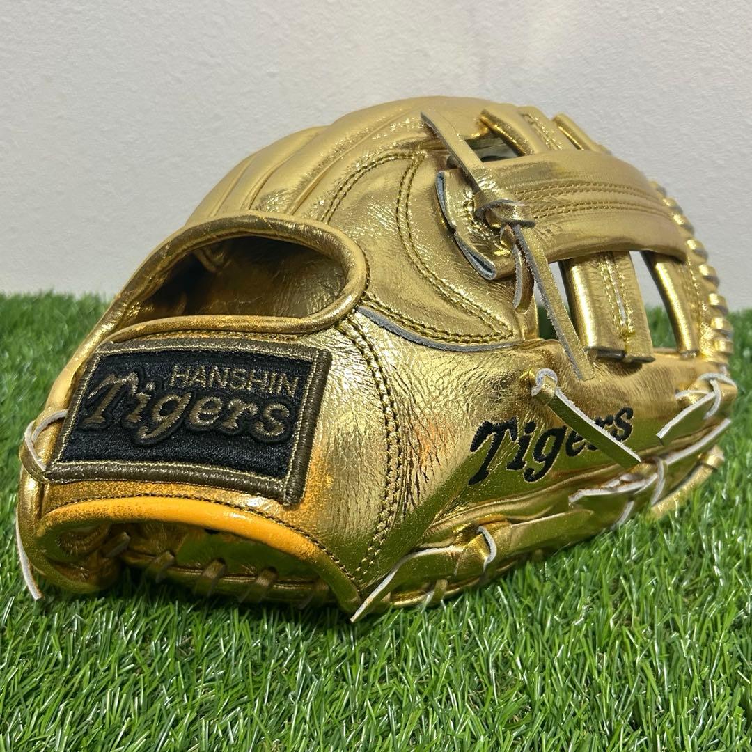 【⭐︎球春到来SALE⭐︎】2003年　阪神タイガース　優勝記念　ゴールデングラブ