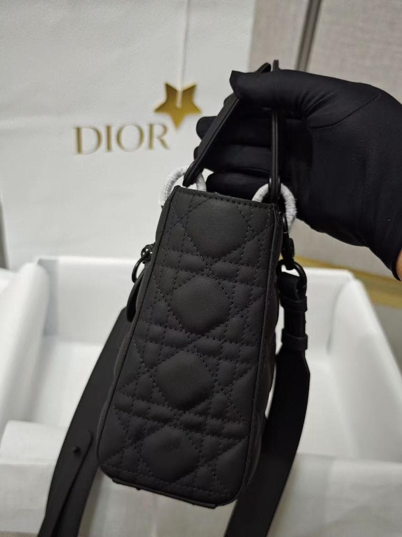 Dior 《人気》✨ 状態良好ブラック キルティングバッグ