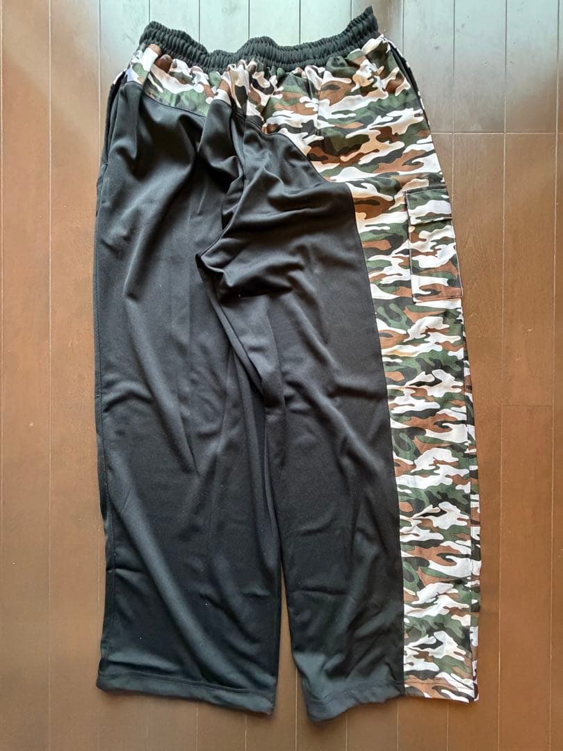 【美品】レスミルズ ロングパンツ+カットソー（迷彩×黒）