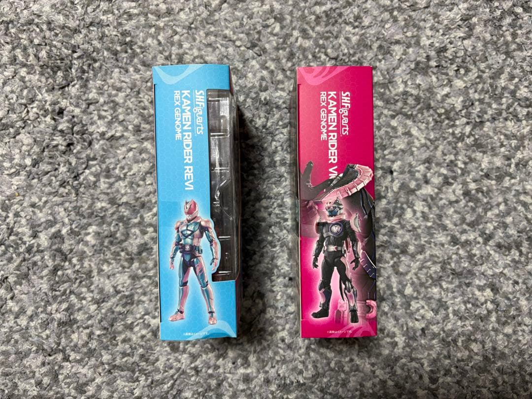 S.H.Figuarts 仮面ライダーリバイ&仮面ライダーバイス レックスゲノム