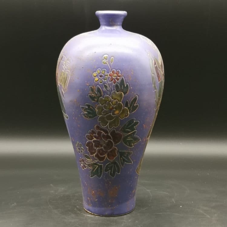 宋定窯紫定粉彩画刻侍女図乳母戯紋梅瓶  工芸品 美術品 置物
