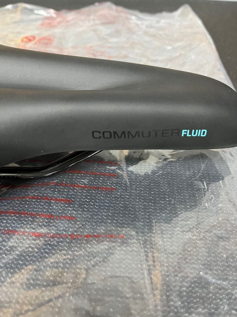 ボントレガー Commuter フルードバイクサドル 270mmx185mm