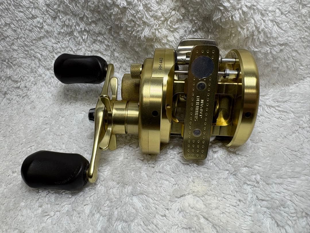 SHIMANO カルカッタコンクエスト101 左巻き ベイトリールRH443