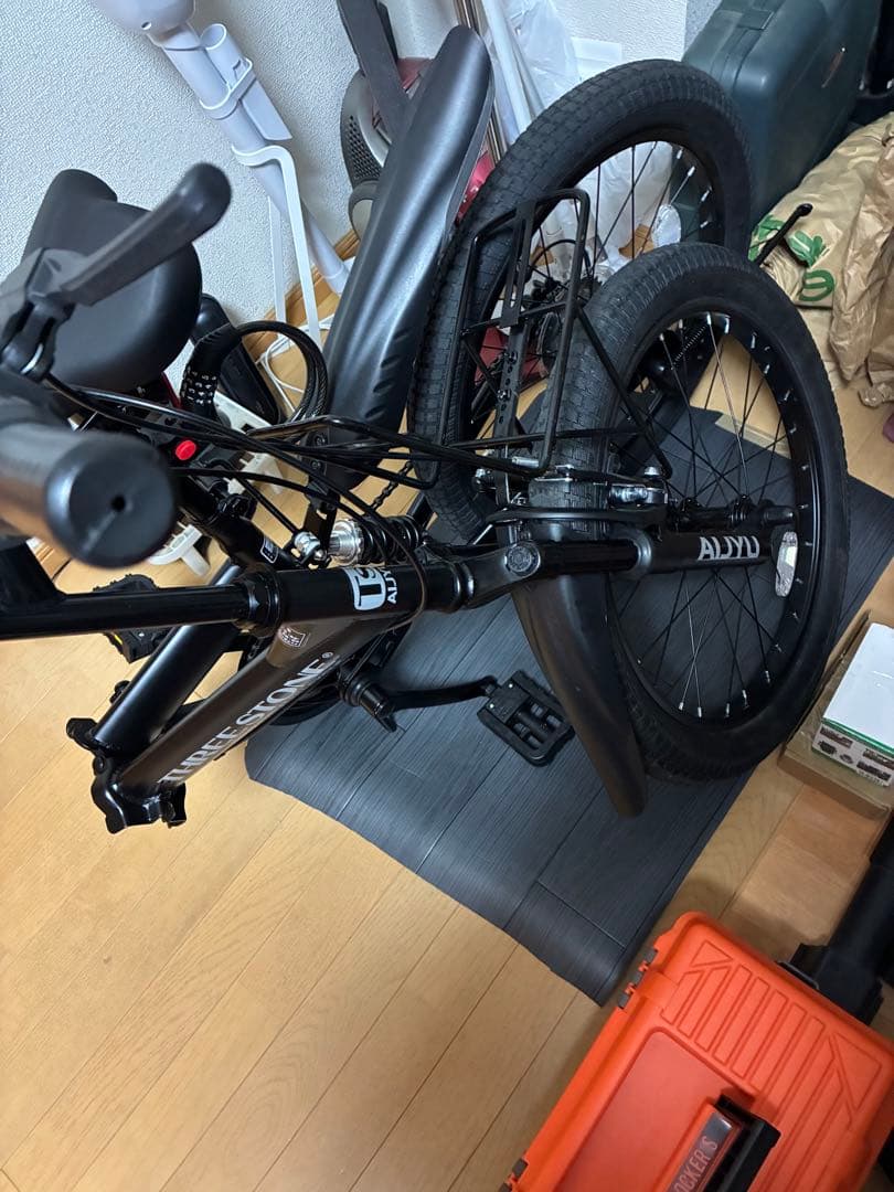 引き取り限定　THREE STONE 折りたたみ自転車 20インチ