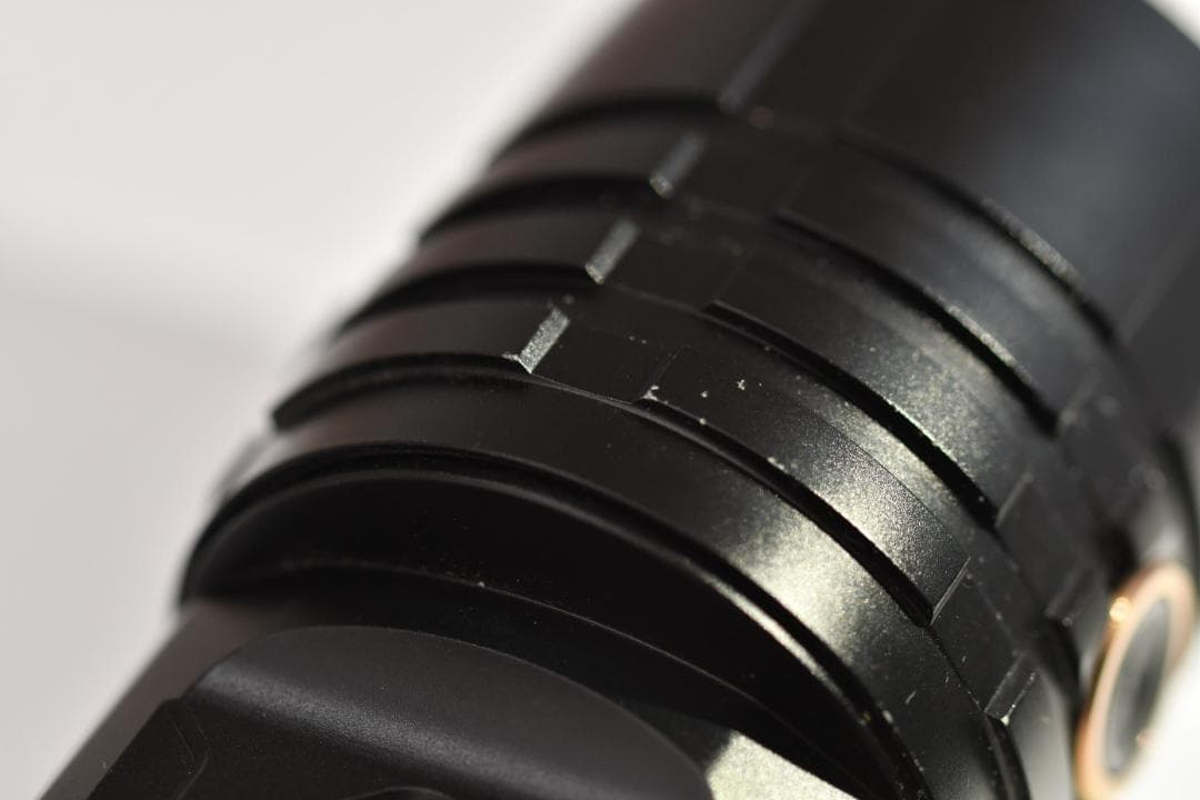 Fenix LR35R 懐中電灯 10000ルーメン