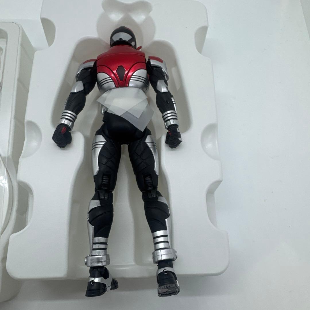 S.H.Figuarts（真骨彫製法） 仮面ライダーカブト10thVer.