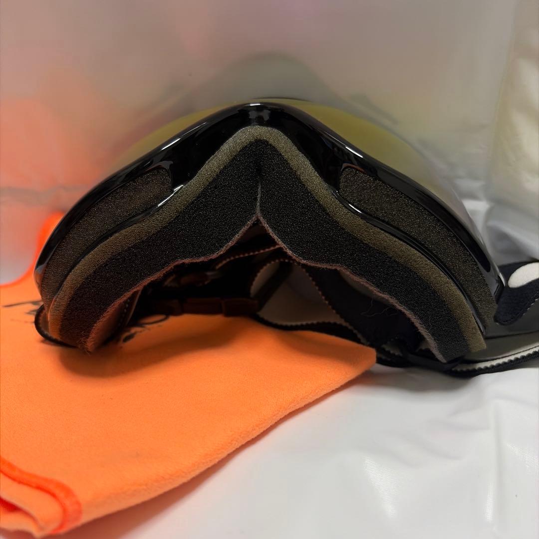 美品 Oakley オークリー スノーボード スキー ゴーグル 黒 ミラーレンズ