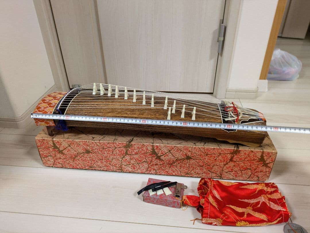 琴13弦 楽器