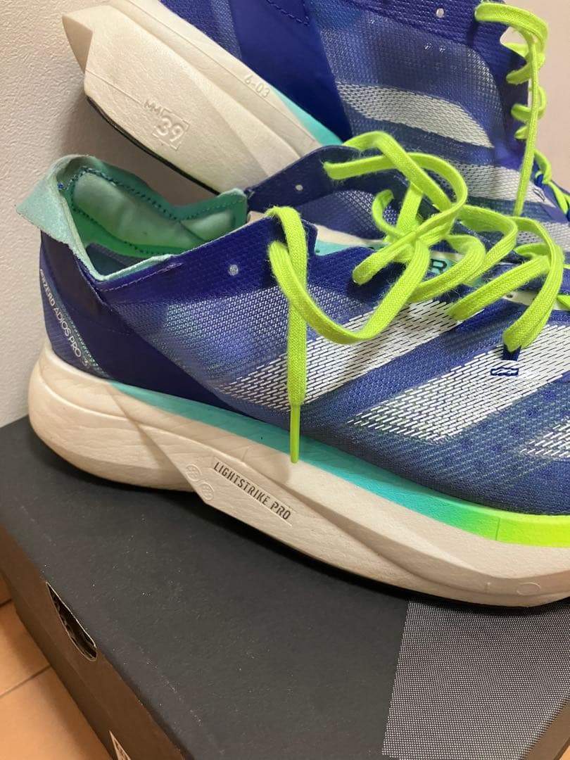 スパイク・シューズ adidas LIGHTSTRIKE PRO3