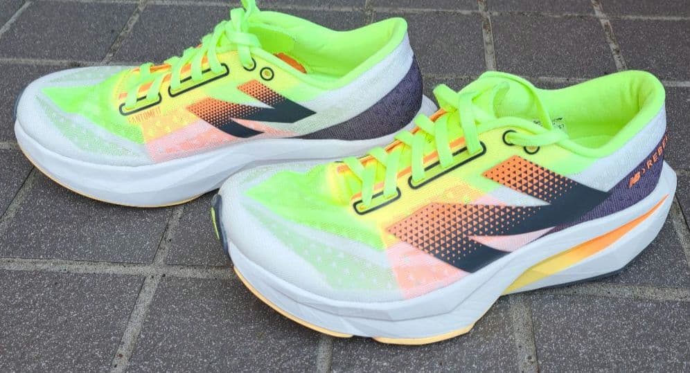 ニューバランス　new balance ランニングシューズ　トレーニングシューズ