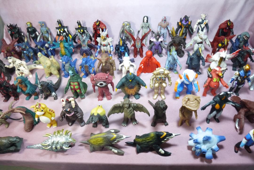 ウルトラ怪獣シリーズ500　怪獣ソフビ　69体