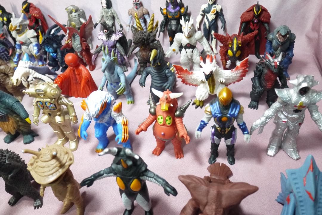 ウルトラ怪獣シリーズ500　怪獣ソフビ　69体