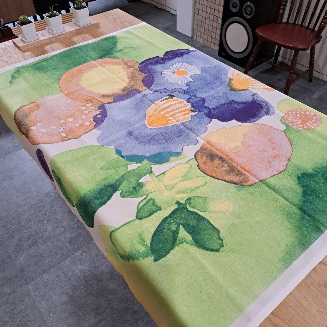 marimekko　ユハンヌスタイカ　真夏の魔法　テーブルクロス　タペストリー
