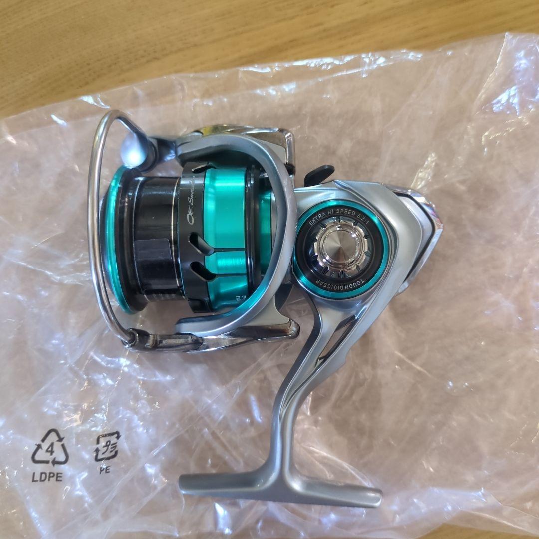 DAIWA 18 エメラルダス AIR LT3000S-CXH-DH