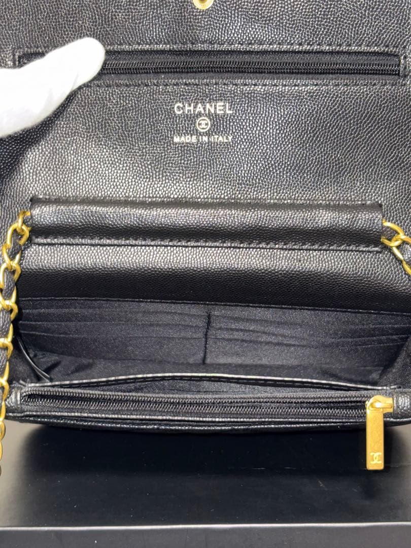 ジ*ー様 CHANEL ブラックレザー チェーンウォレット財布ノベルティ