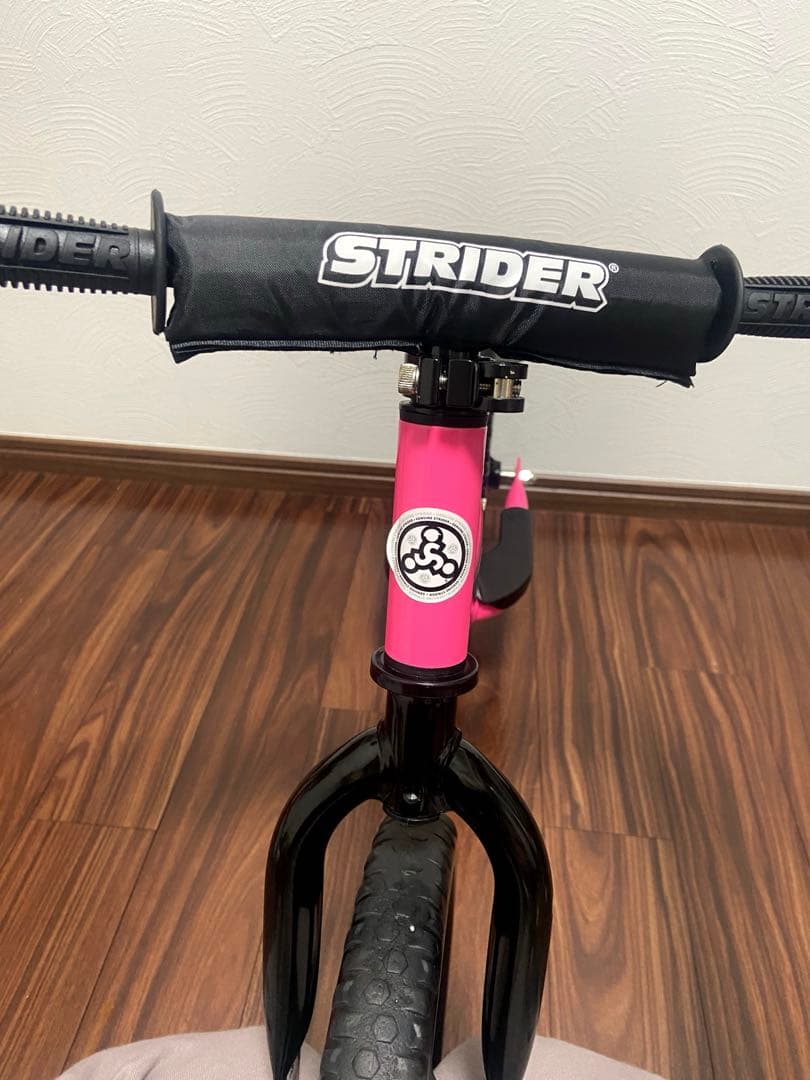 【美品】STRIDER ストライダー12インチ ピンク