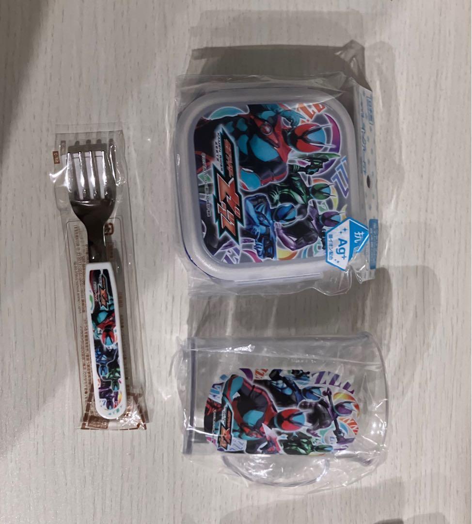 仮面ライダーガヴとゼッツのリュックと