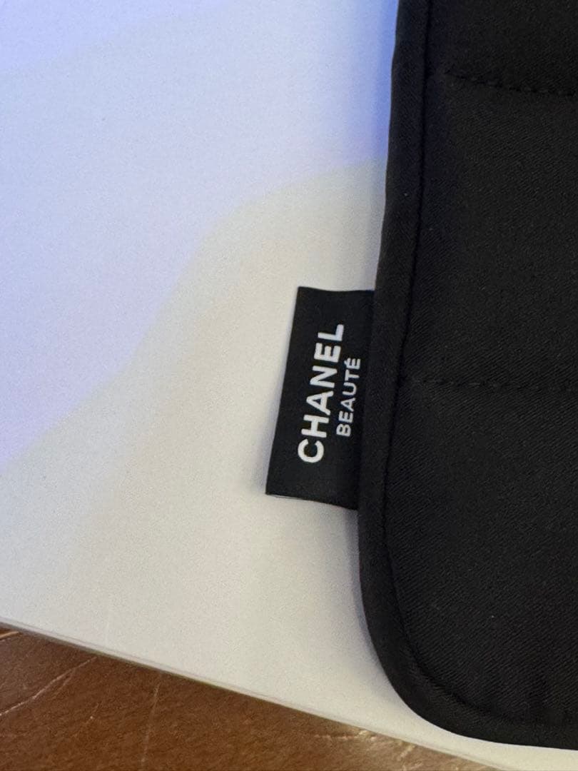 【非売品】新品未使用 CHANEL ブラック キルティングPCケース