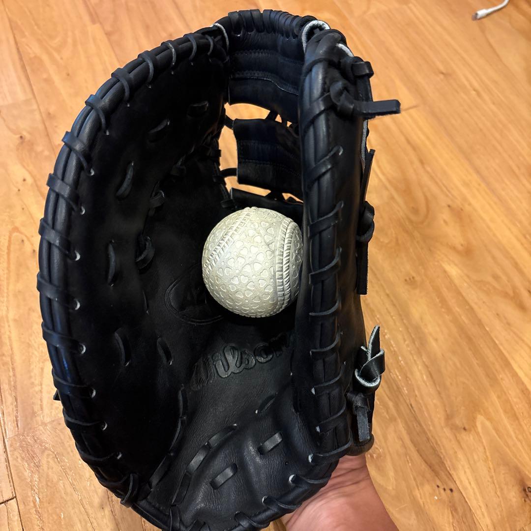 Wilson ブラック 軟式グローブ　左投