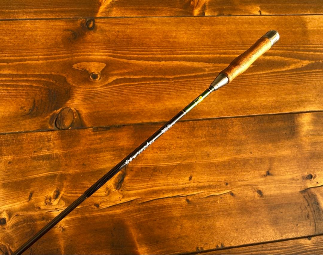 小物釣り竿　タナゴ竿　ブラック×グリーン　150cm ウッドグリップ　振り出し竿