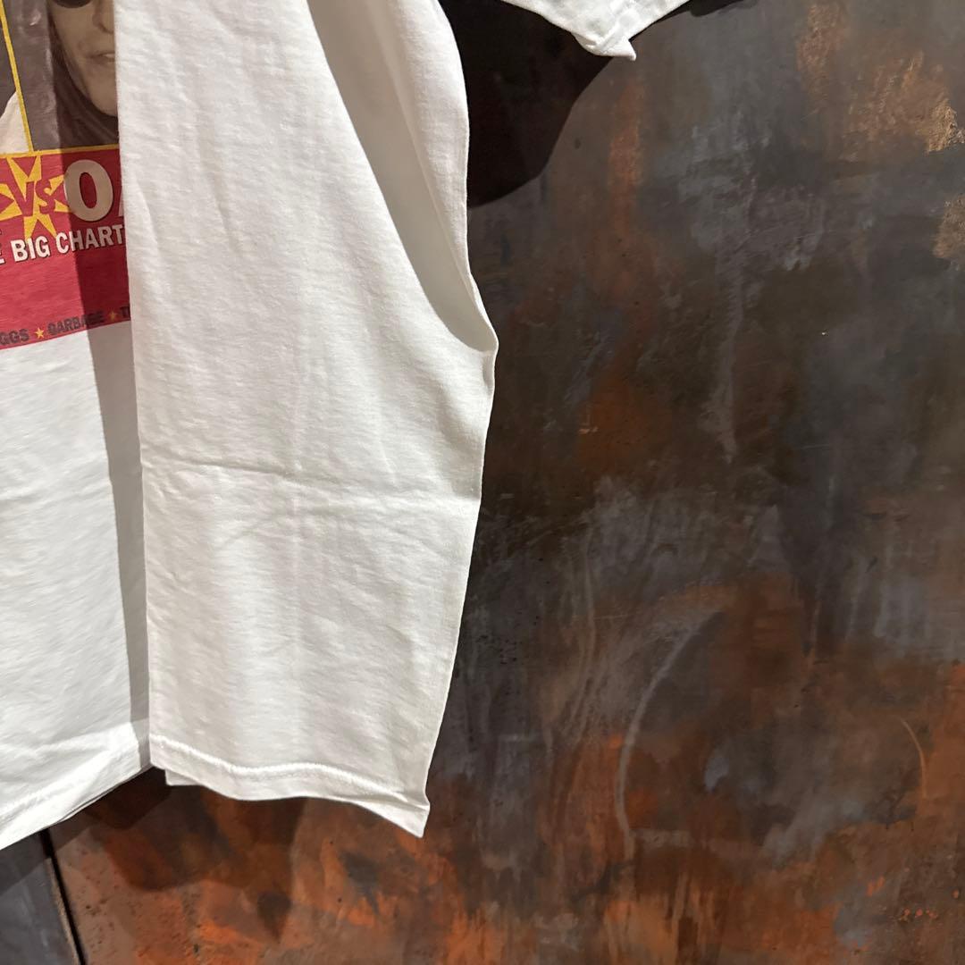 NME Blur vs Oasis Tee Tシャツ