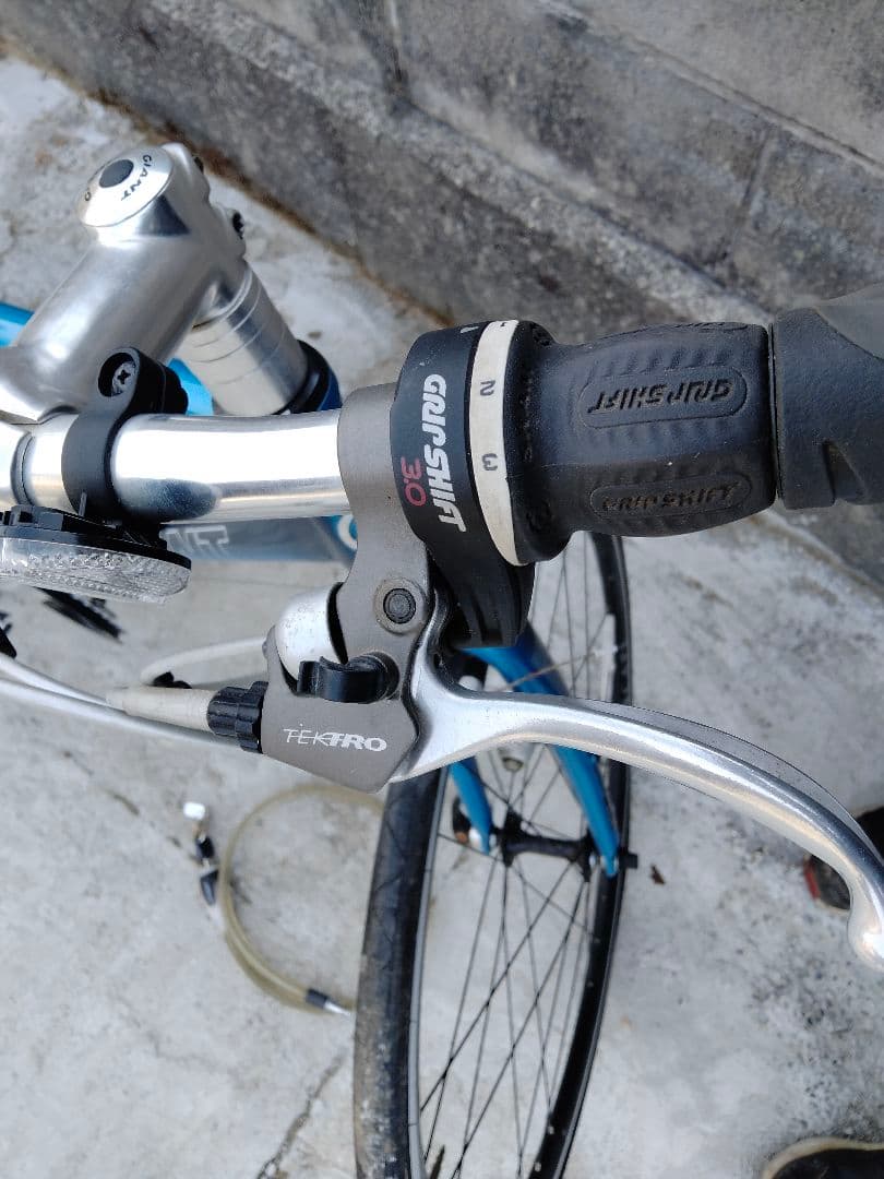 クロスバイク本体