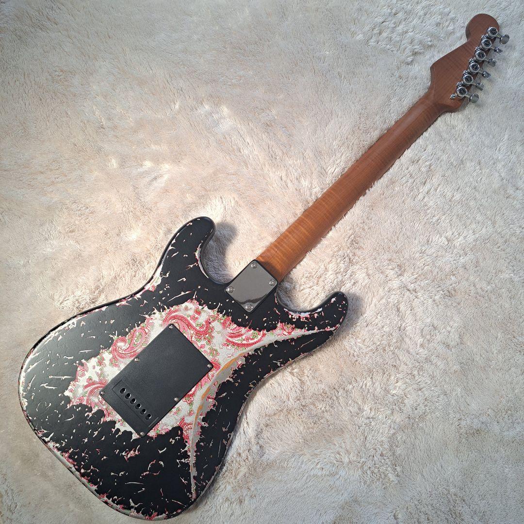 工房製作個性ストラト　レリック加工　ダンカン Pickups * 3 搭載
