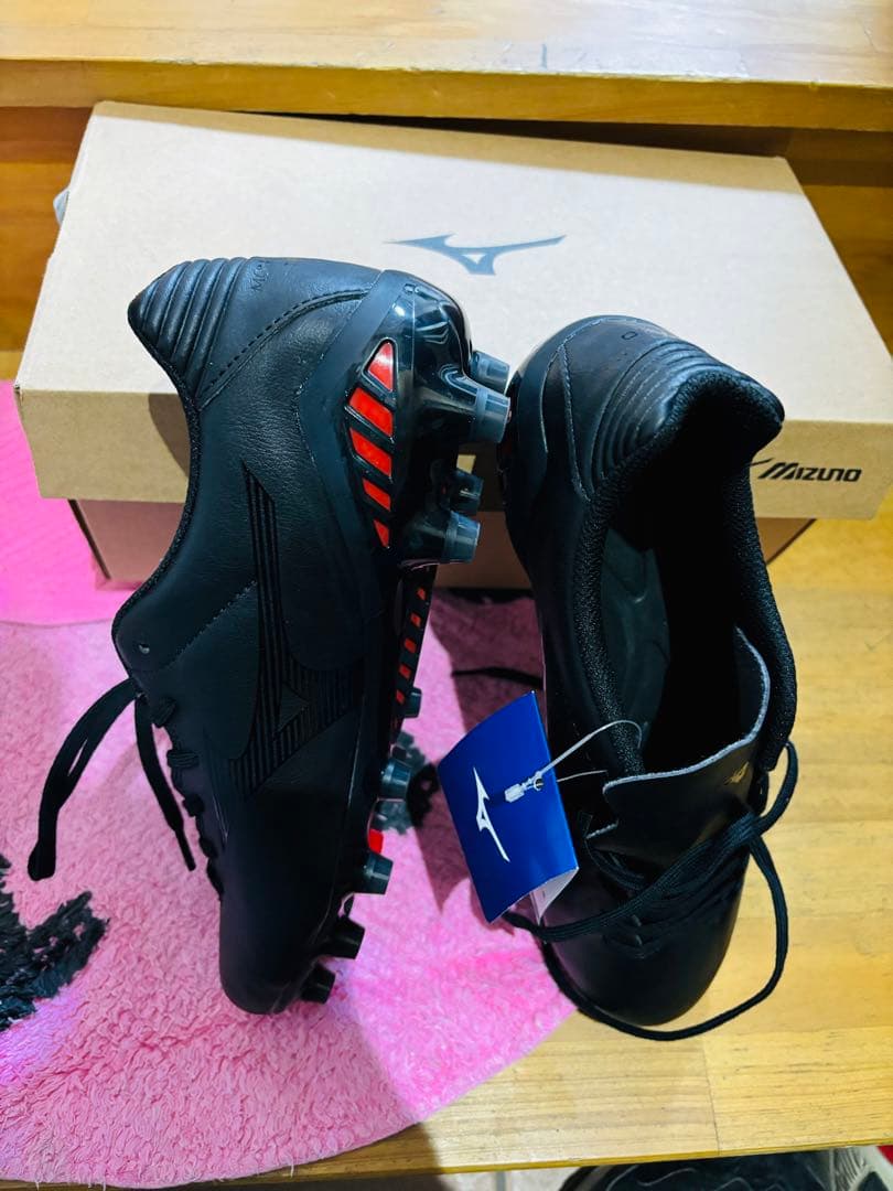 Mizuno サッカーシューズ ブラック　幅広　スパイク