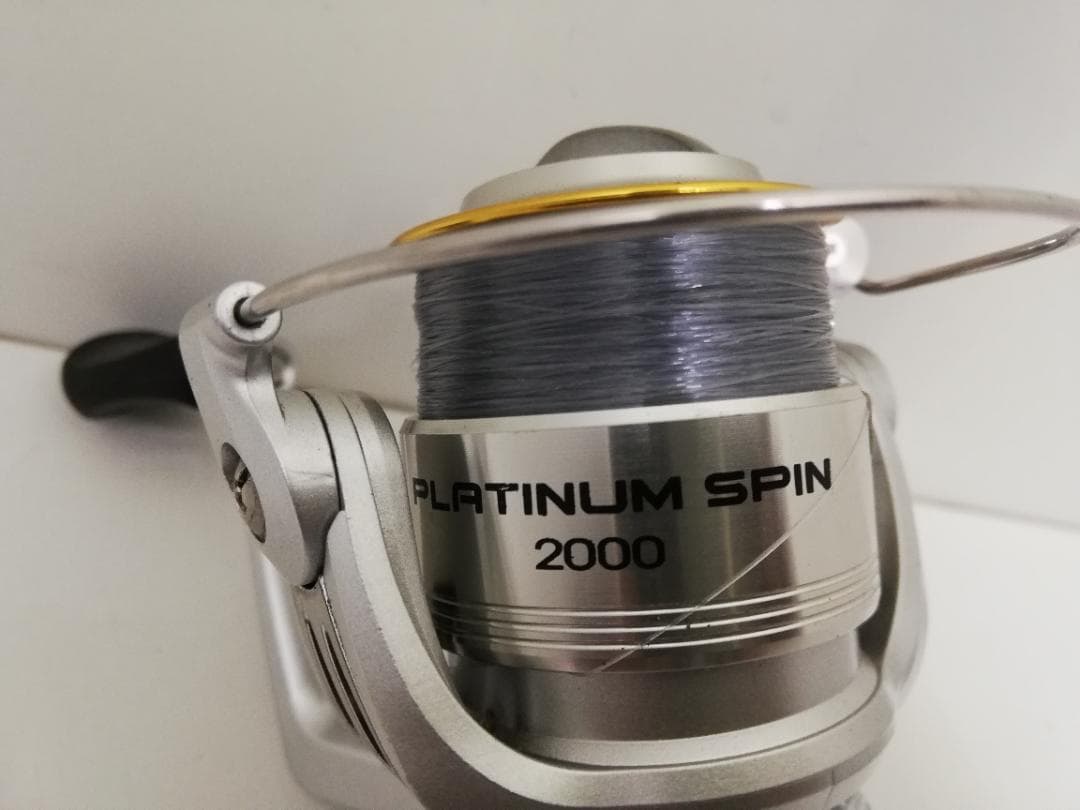 リール platinum spin  2000