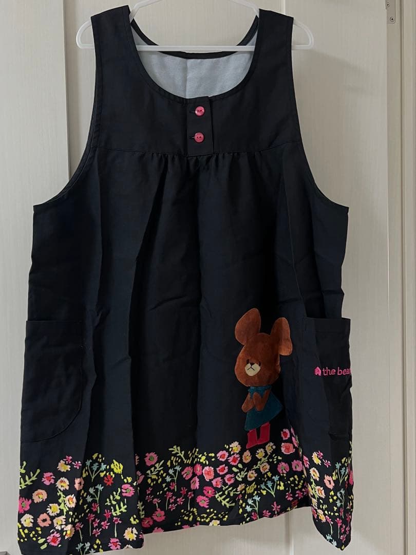【美品】ブラックエプロン くまのがっこう