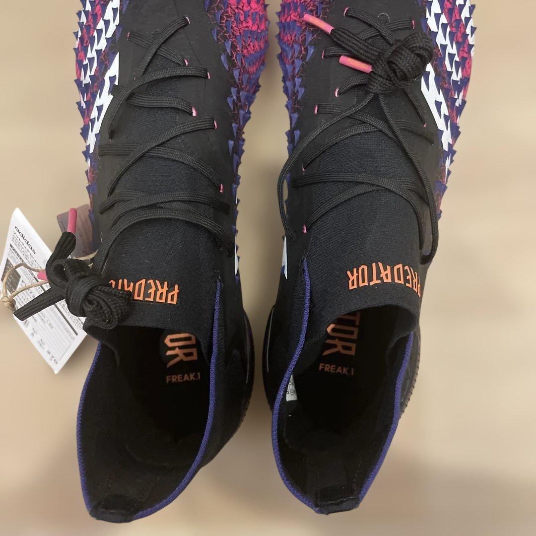 シューズ adidas PREDATOR FREAK FW7243 27cm