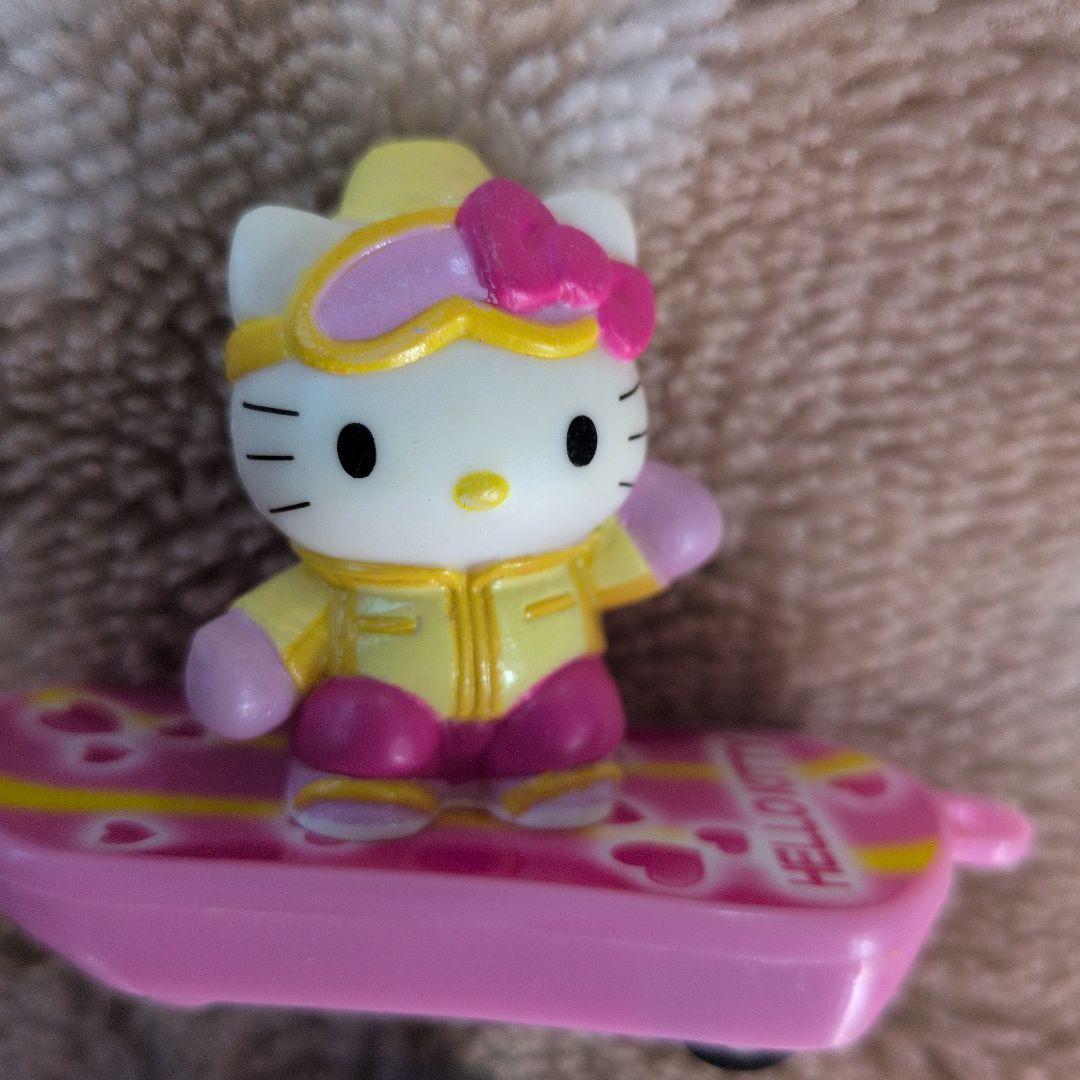 サンリオ　ハローキティ　スケボー　マスコット　プルバックカー　レア