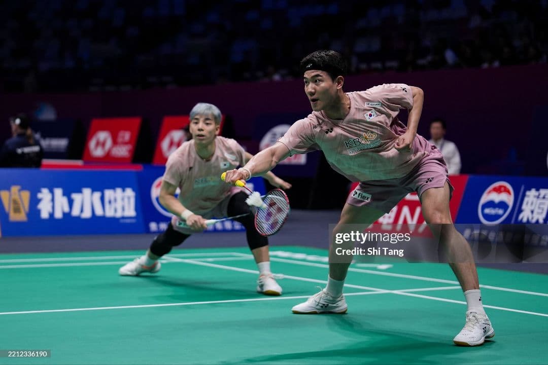 YONEX選手支給品韓国国家代表選手モデル上下セット 実業団TONAMI桃田賢斗